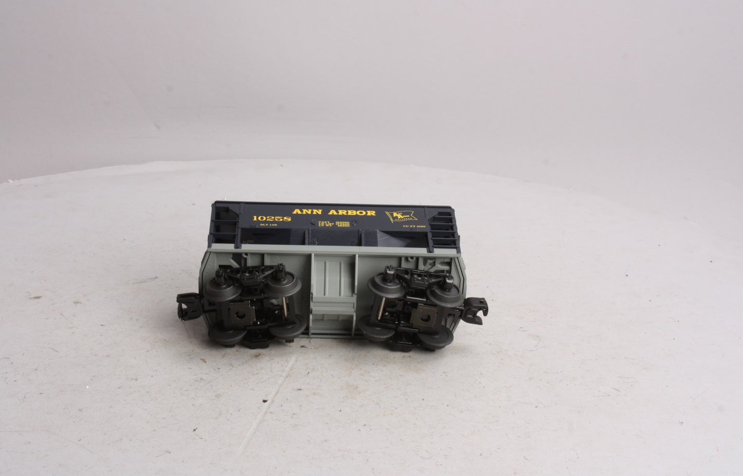MTH 30-75293 Ann Arbor Ore Car
