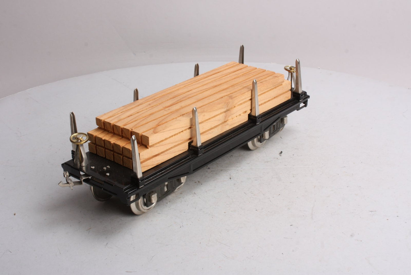 MTH 511 Standard Gauge Flatcar w/Wood Load