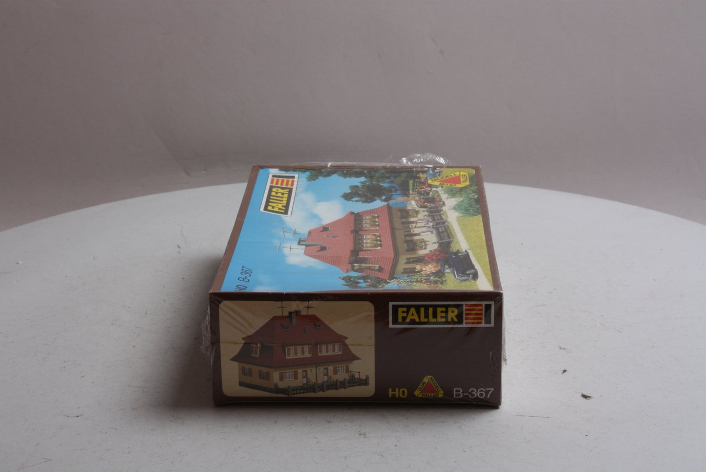 Faller B-367 HO Scale Garden City Building Kit