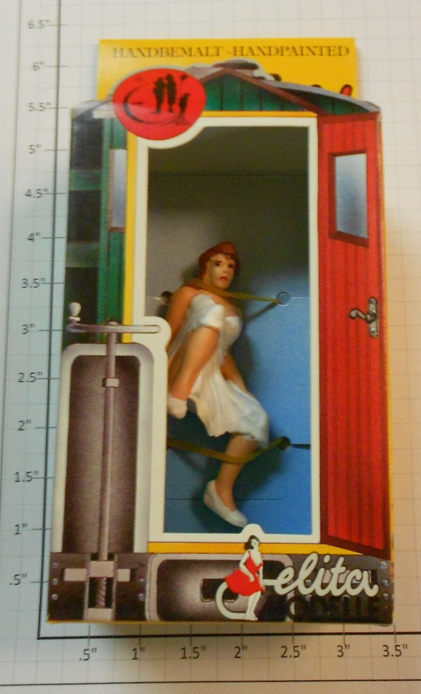 Elita Modelle 10039 Siting girl with white dress figure