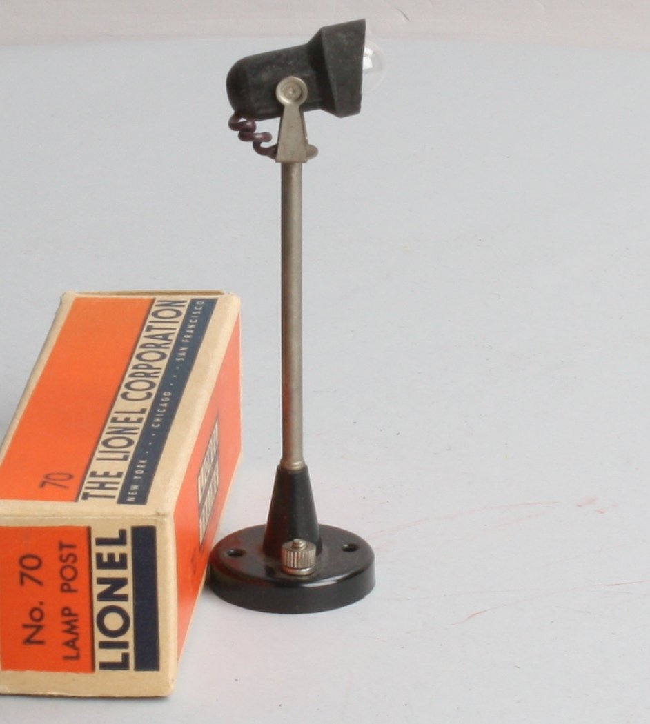 Lionel 70 Vintage O Yard Light