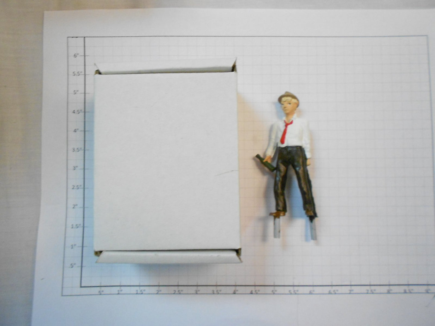 Taura Figures 10.08 White Metal Drunk Man