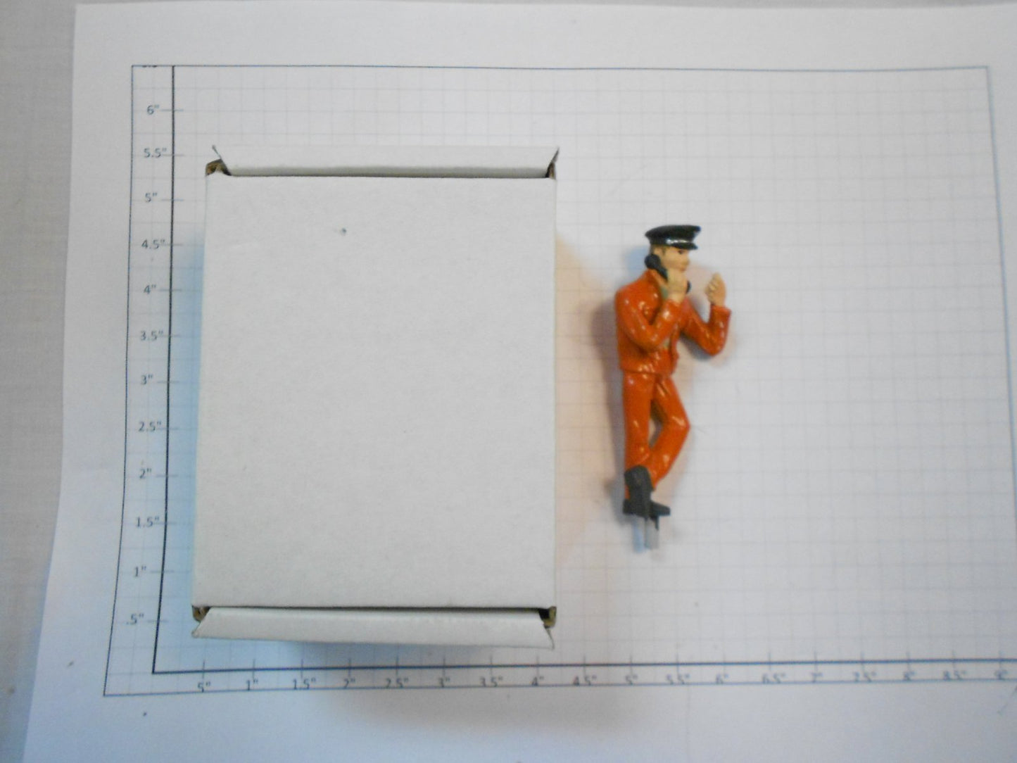 Taura Figures 13.31 White Metal Phone Shunter Figure