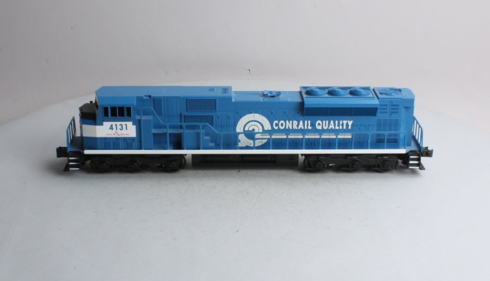 Williams 21806 O Gauge Conrail SD90 Powered Diesel Locomotive