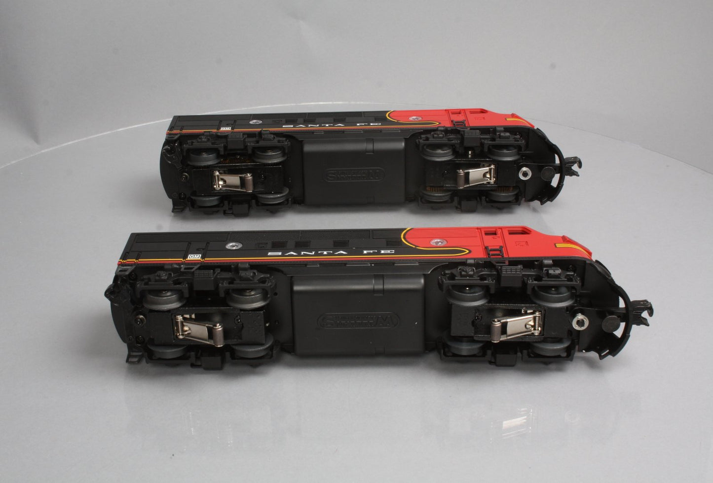 Williams 20196 O Santa Fe Red/Black F-3 AA Diesel Locomotive Set