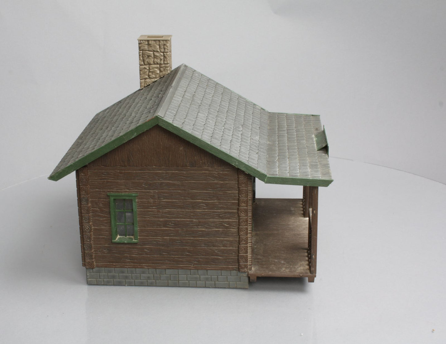 Piko 62104 G Scale Dr. Reynold's Country Home