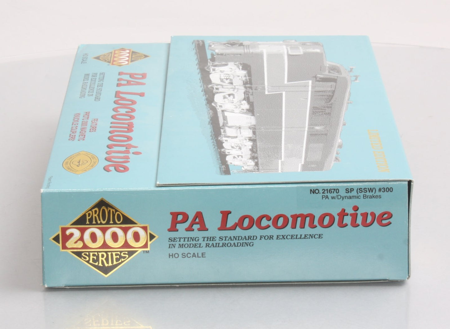 Proto 2000 21670 HO SP (SSW) PA Diesel Loco W/Dynamic Brakes #300 Ltd. Edition