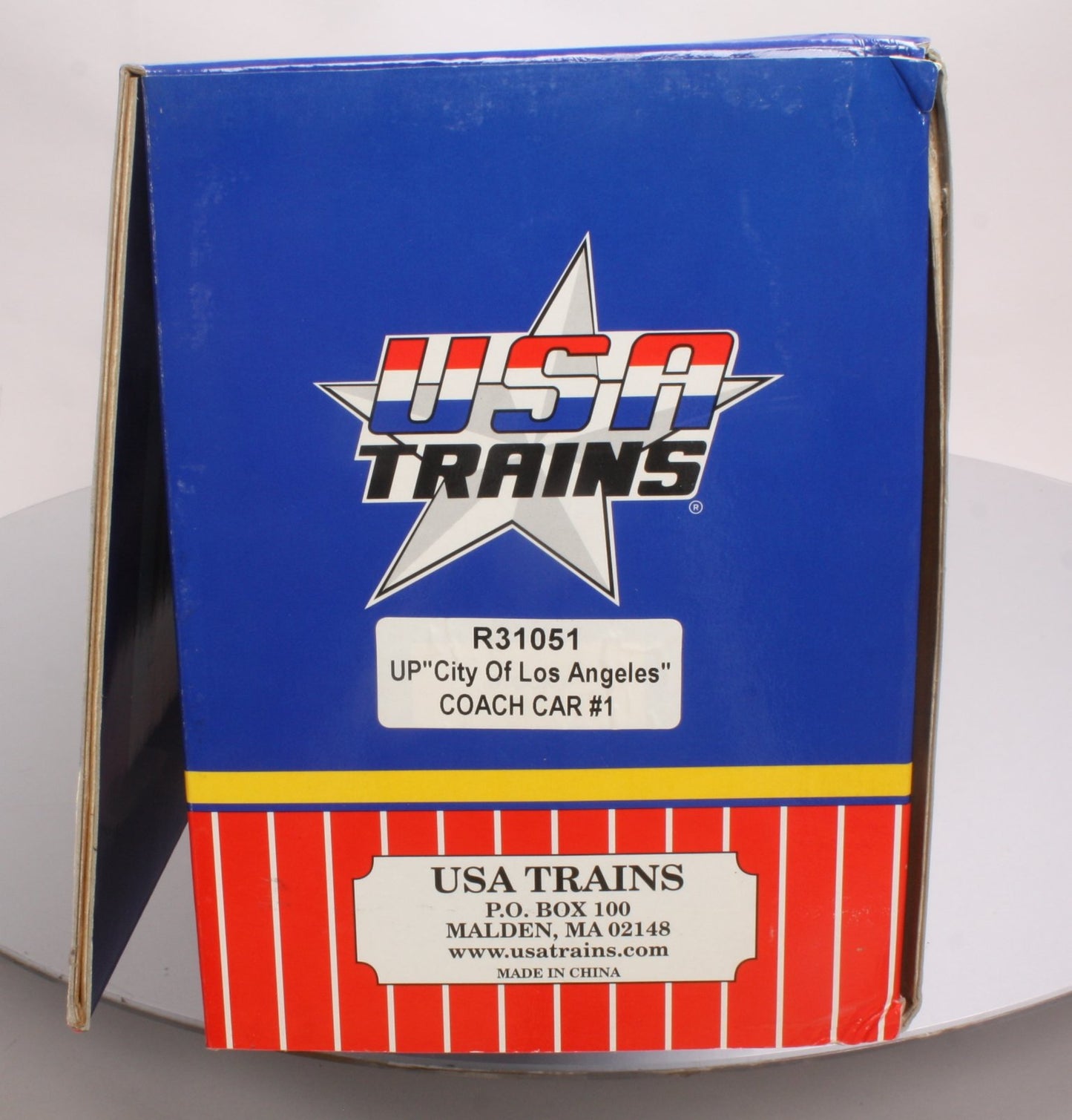 USA Trains R31051 G UP City of Los Angeles Corrugated Aluminum Coach Lighted #1
