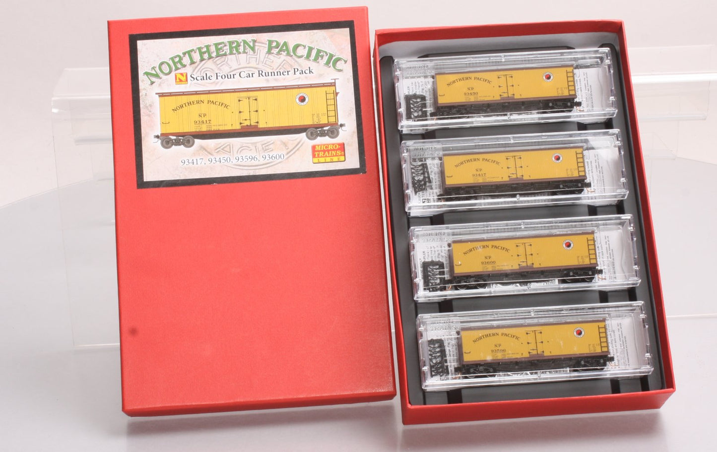 Micro-Trains 99300083 N NP 40' Double-Sheathed Reefer Runner Pack (Set of 4)