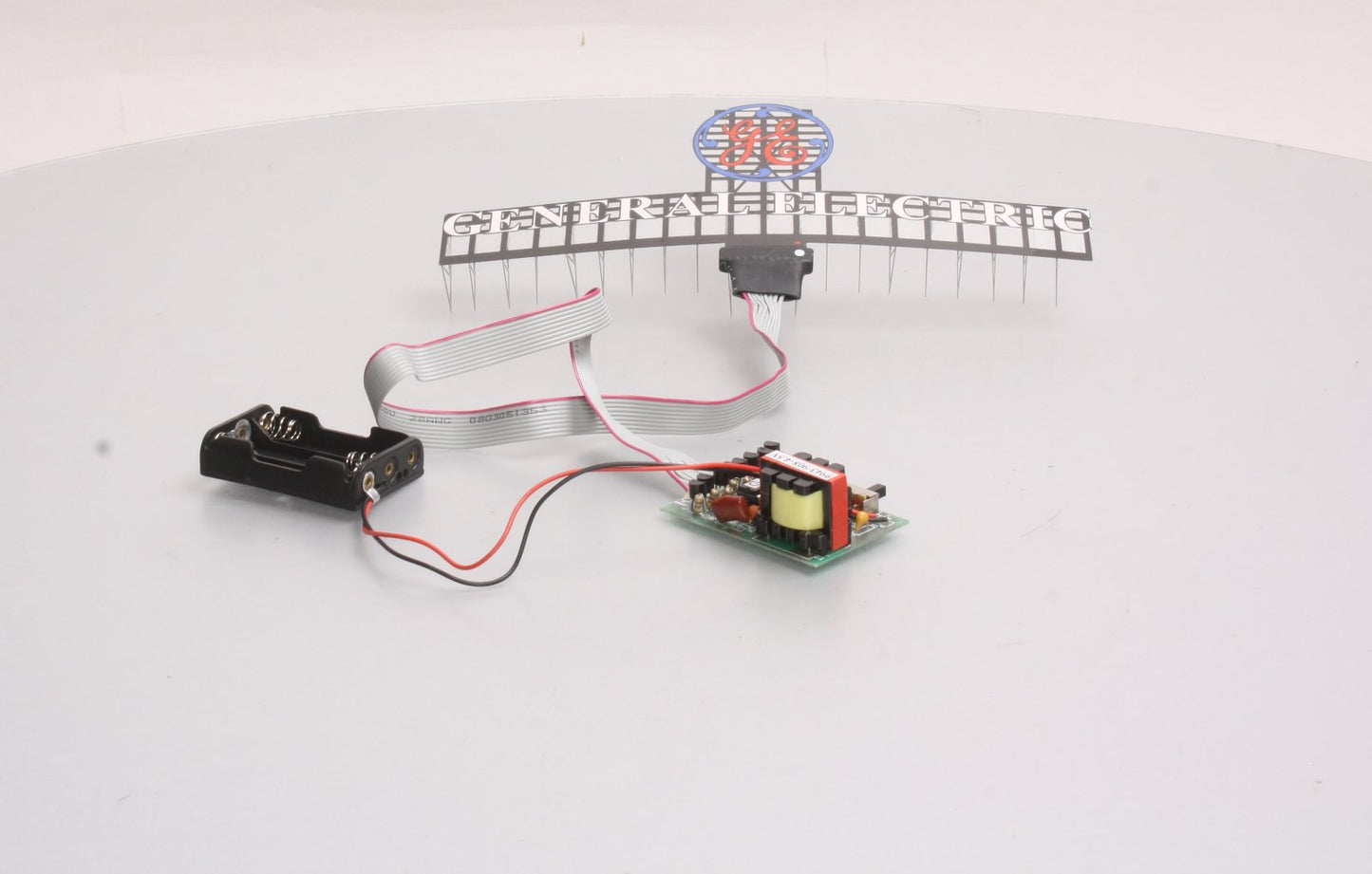 Miller Engineering 2781 HO/O General Electric Animated Billboard Sign Kit