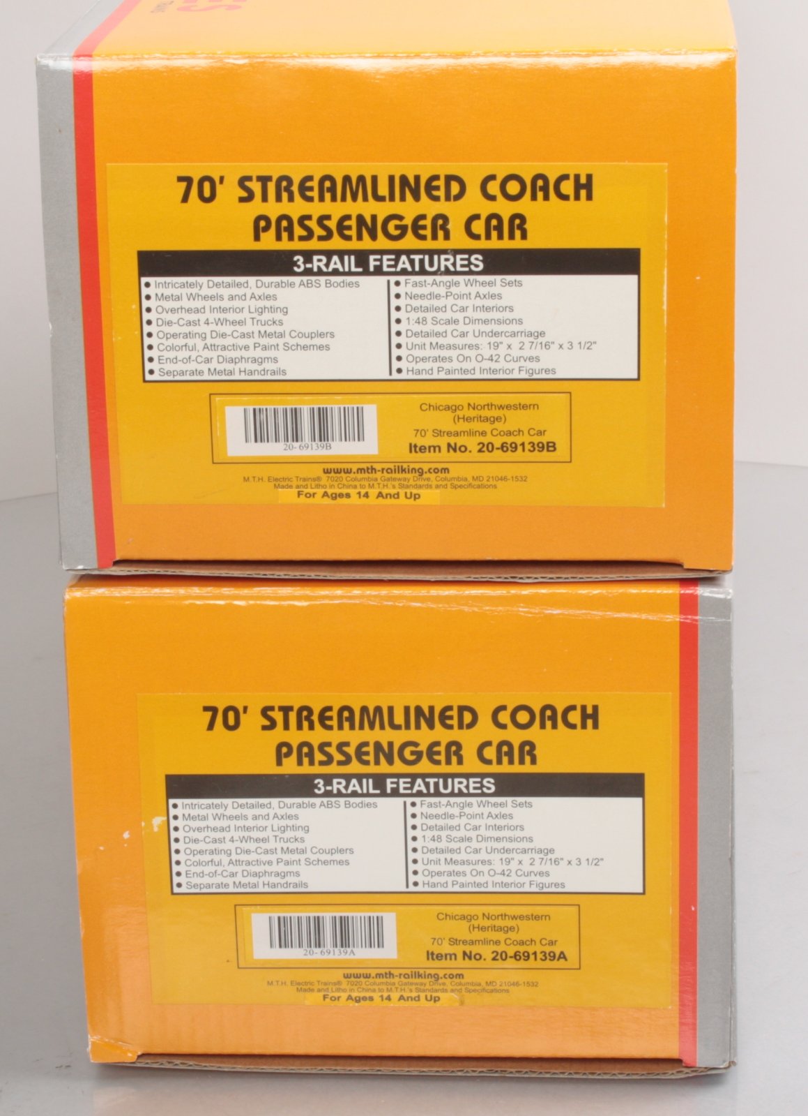 MTH 20-69139 O CNW 70' Streamlined Coach/Coach Passenger Car Set (Set of 2)