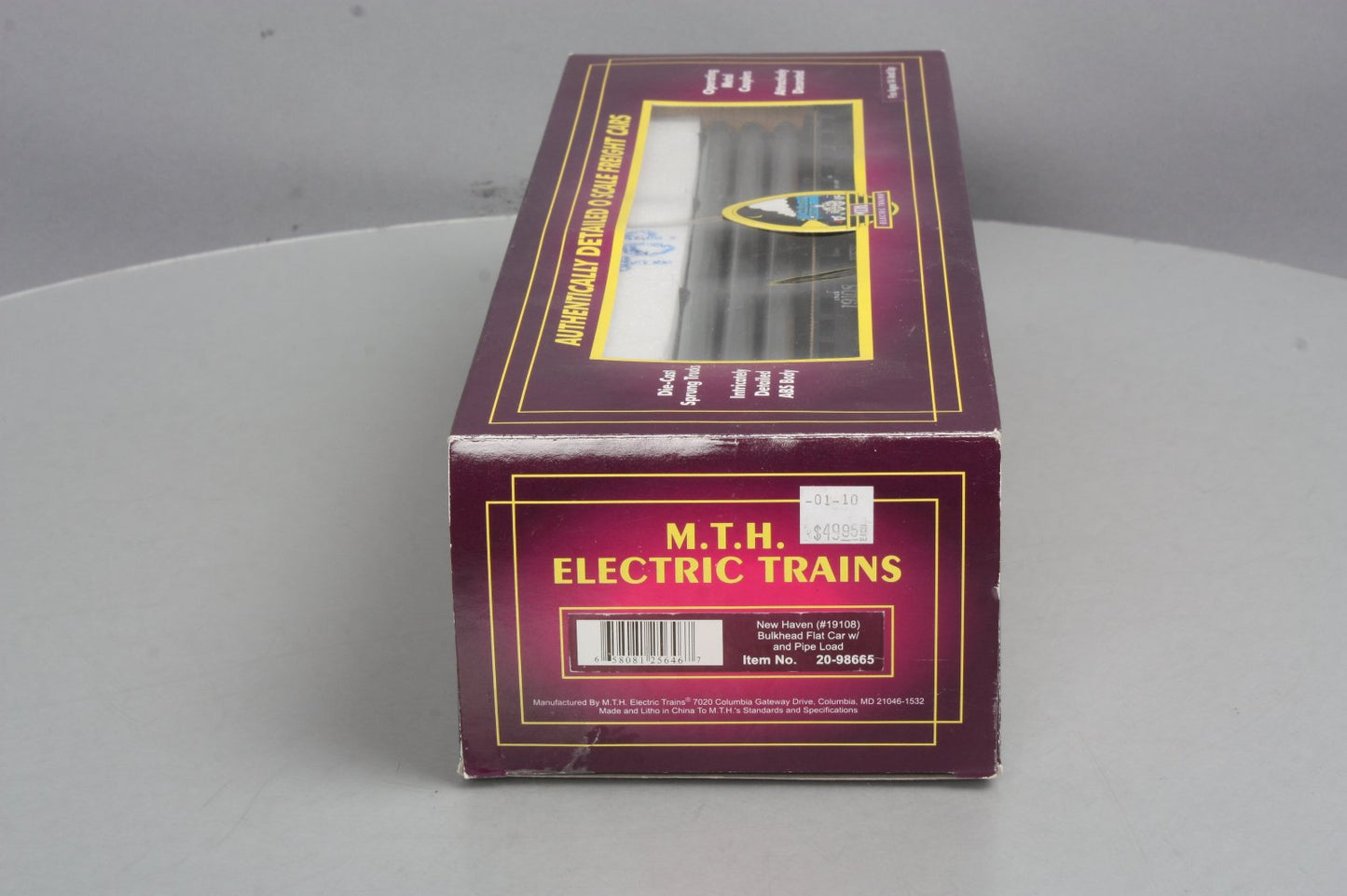 MTH 20-98665 New Haven Flat Car w/Bulkheads & Pipe Load