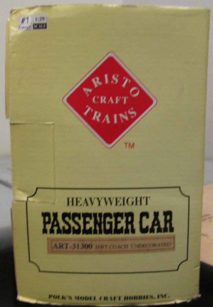 Aristo-Craft 31300 G Undecorated Heaveyweight Pullman Green with Metal Wheels