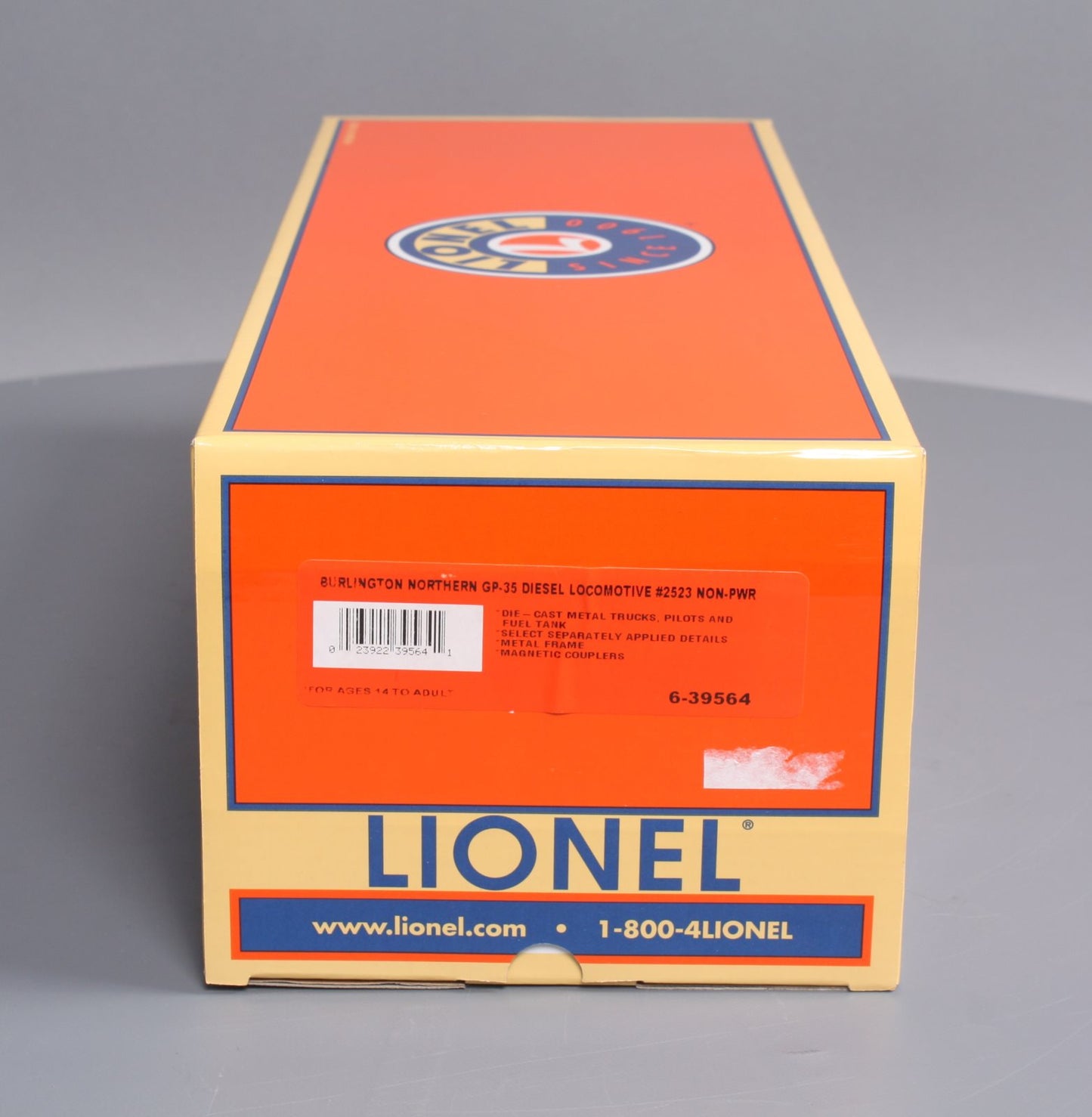 Lionel 6-39564 Burlington Northern Non-Powered GP35 Diesel Locomotive #2523