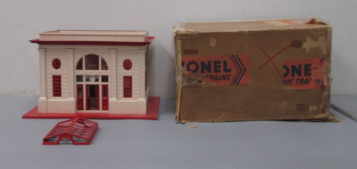 Lionel 115 O Gauge Vintage Lighted Tinplate Passenger Station