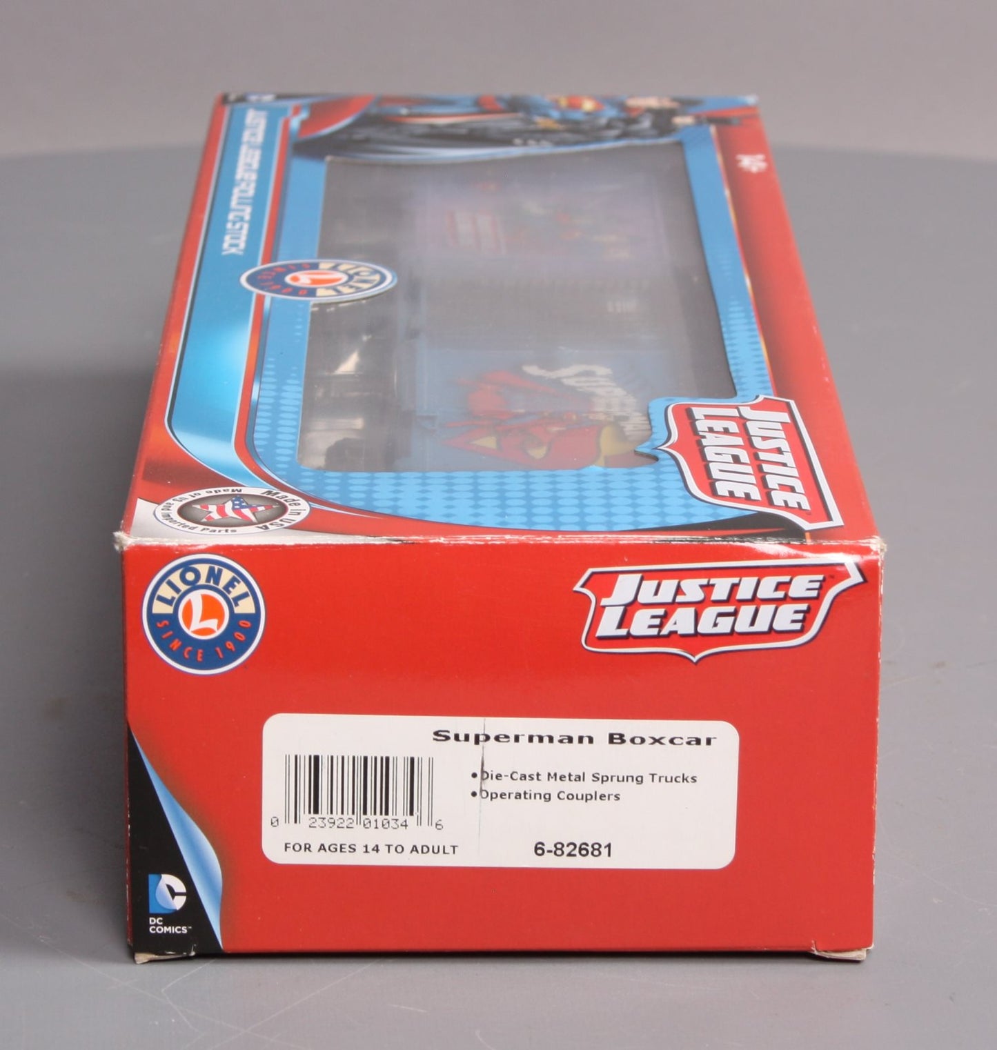 Lionel 6-82681 O Gauge DC Comics Justice League Superman Boxcar