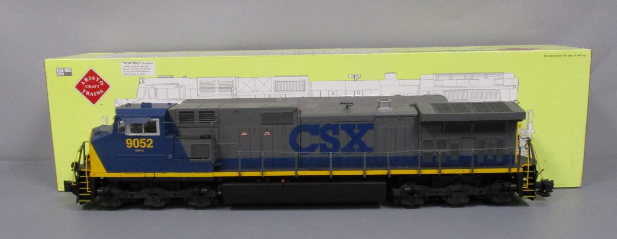 Aristo-Craft 23001 G CSX Dash 44-CW Diesel Locomotive #9052 – Trainz - Main Image