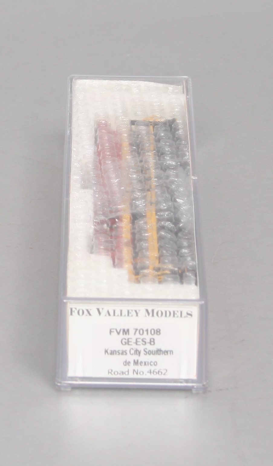 Fox Valley Models 70108 N Scale KCS de Mexico ES44AC Diesel Locomotive #4662
