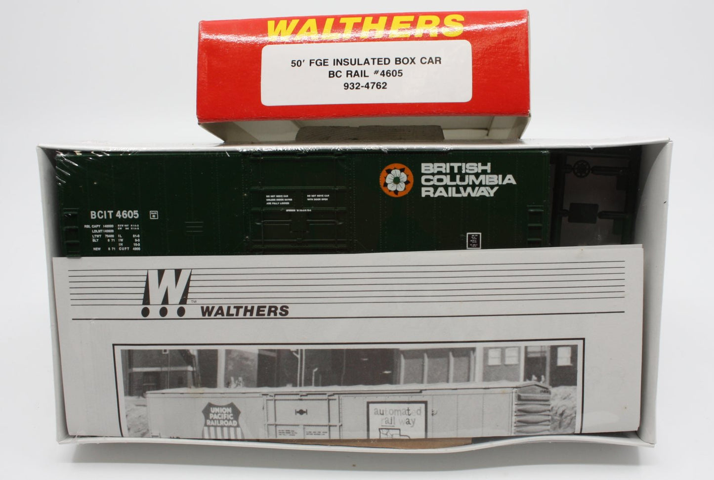 Walthers 932-4762 HO 50' FGE Insulated Box Car BC Rail