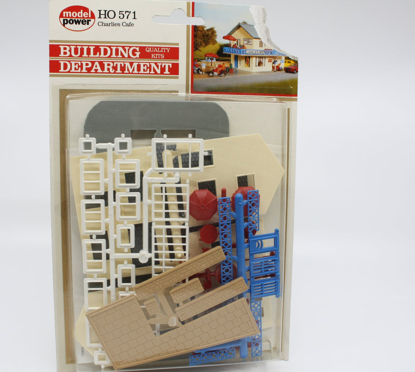 Model Power 571 HO Apartment Building with Charles Café Kit