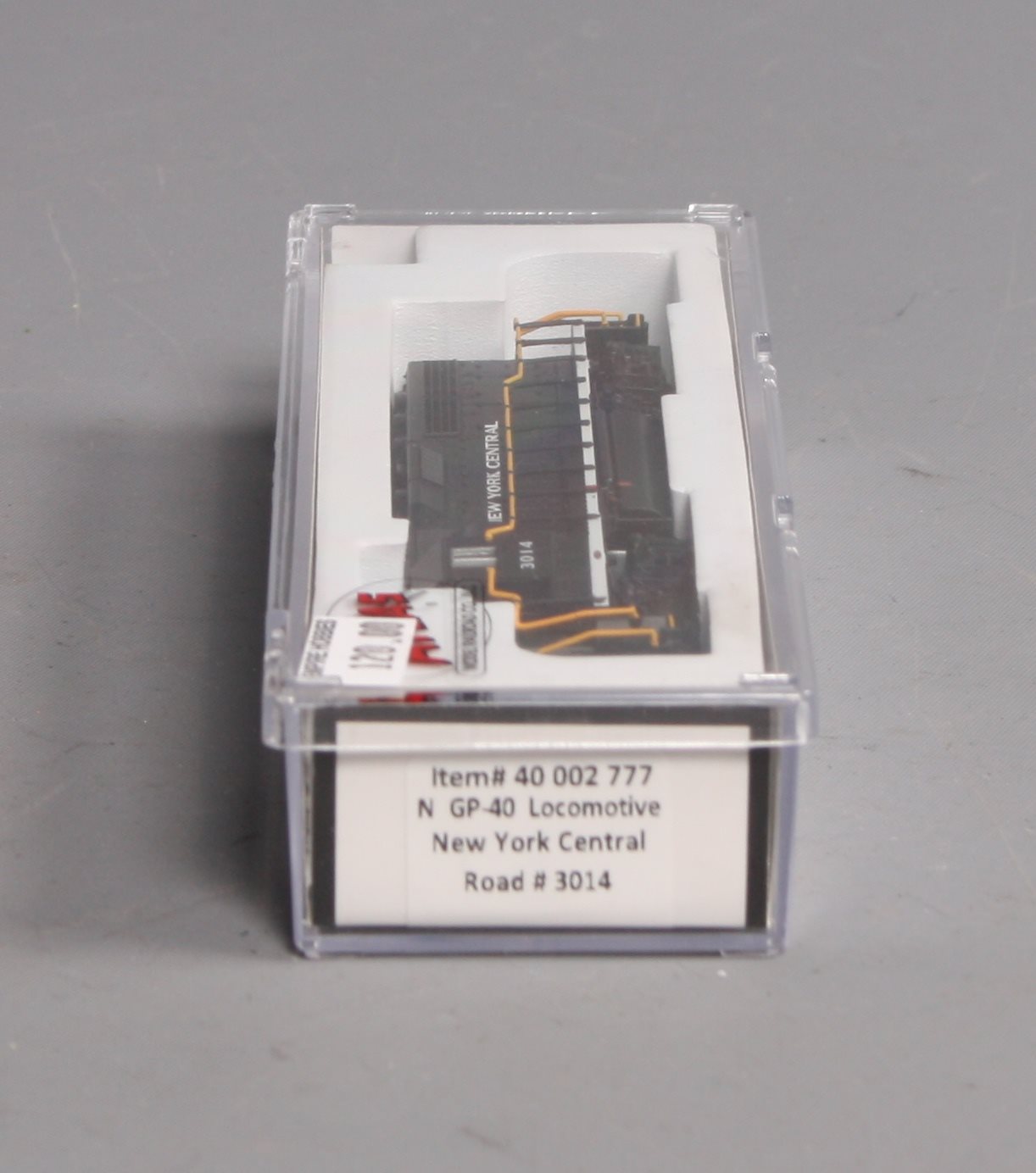 Atlas 40002777 N NYC EMD GP40 Low Nose Diesel Locomotive w/Dynamic Brakes #3014