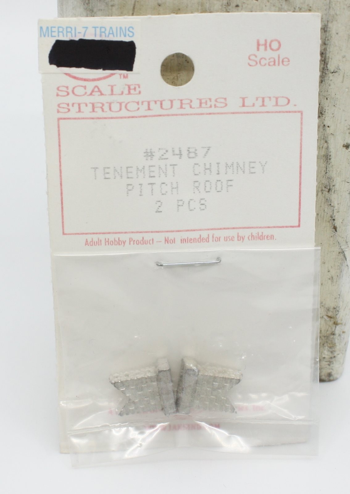 Scale Structures 2487 HO Roof Peak Mounted Chimney (Pack of 4)