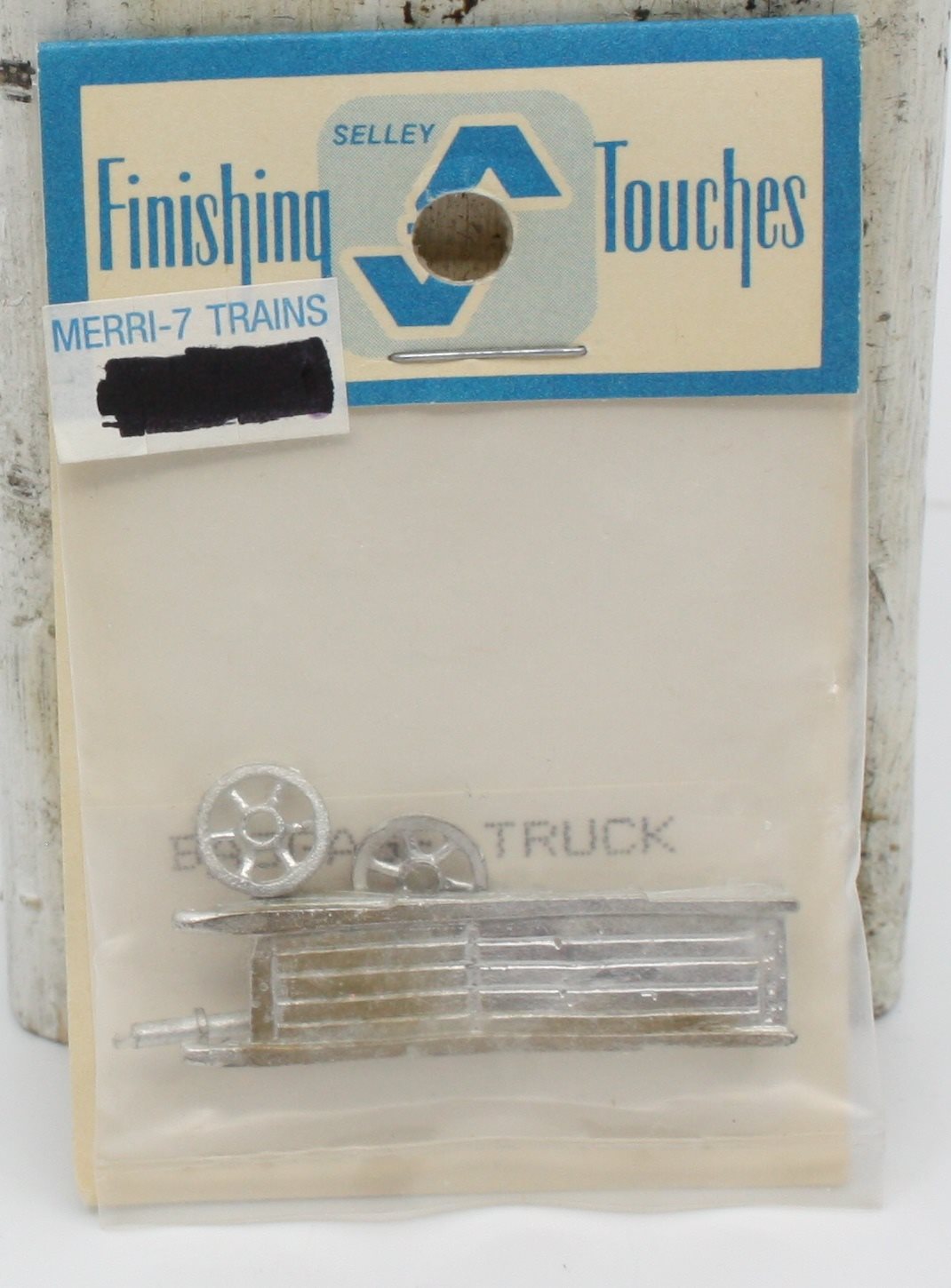 Selley Finishing Touches 145 HO 2-Wheel Baggage Truck