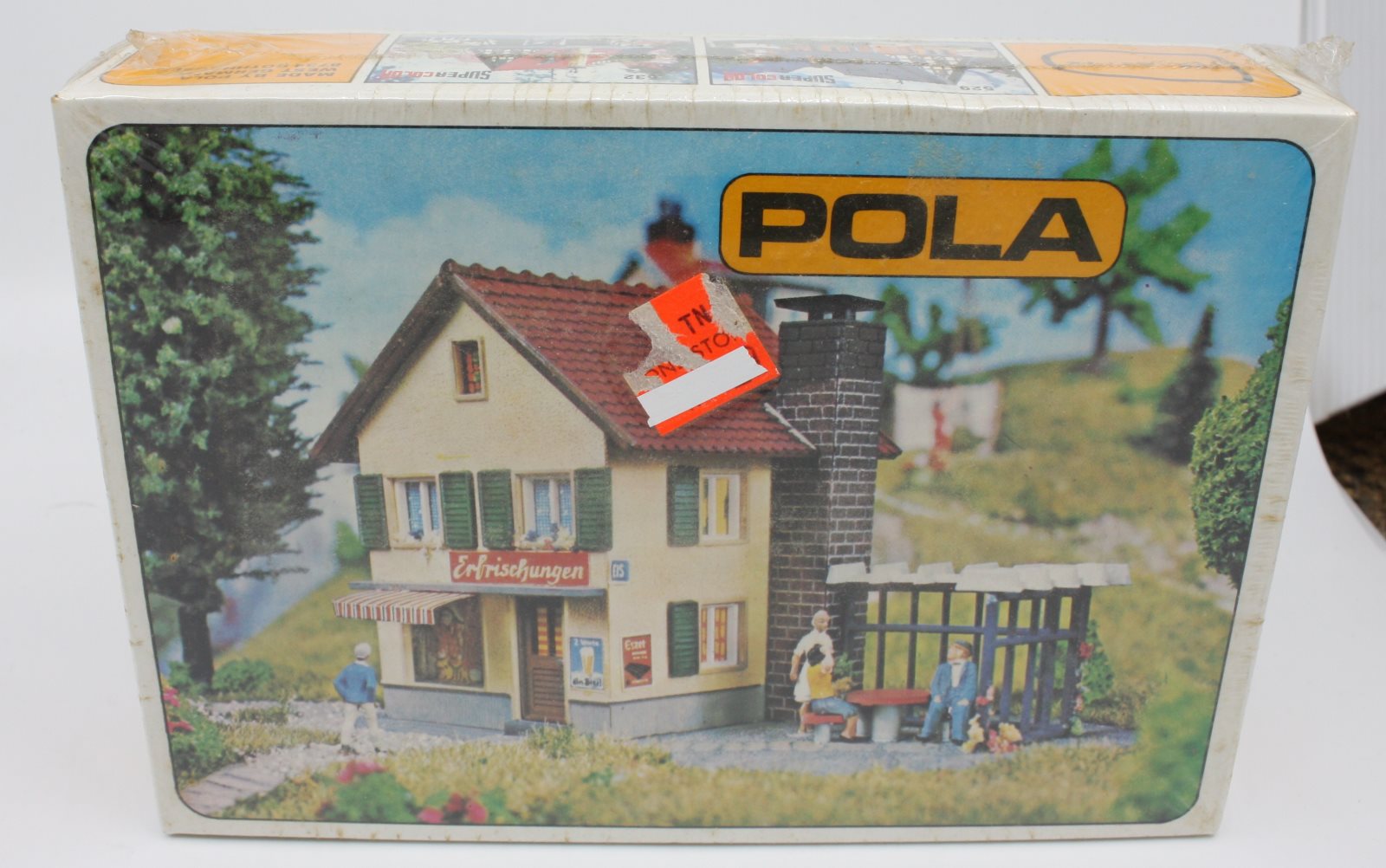 3F POLA HOゲージ 1/87 「Simons Pilsbar」 欧州建築 Pola 521 HO House With a Shop – Trainz