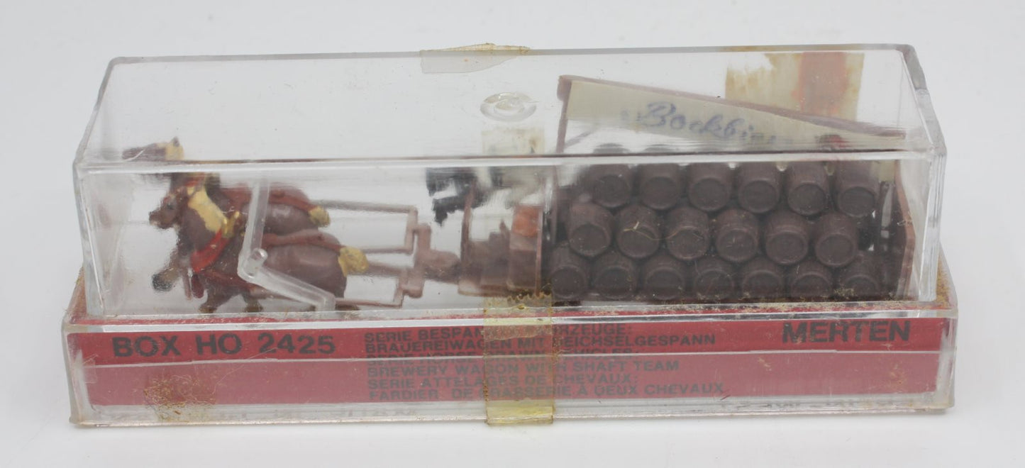 Merten 2425 1:87 Horse Drawn Beer Wagon with Driver and Helper Figures