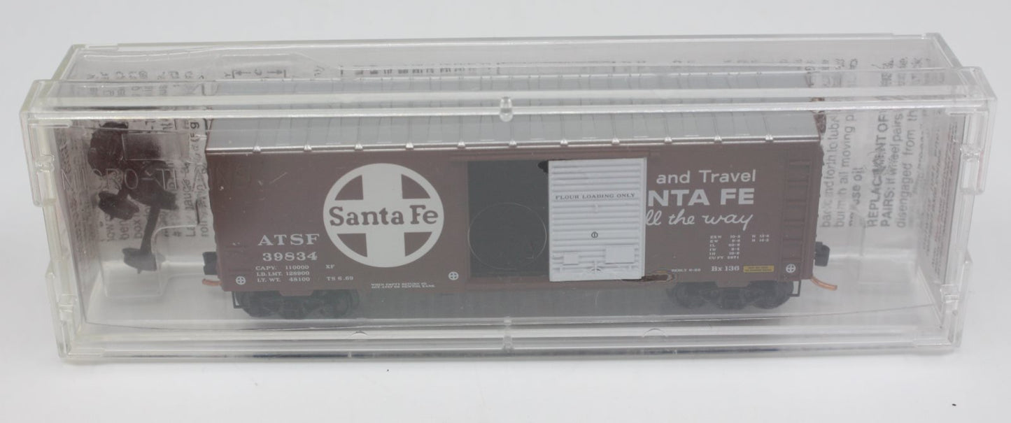 Micro-Trains 07300040 N ATSF 40' Standard Single Door Boxcar w/Ladders #39834