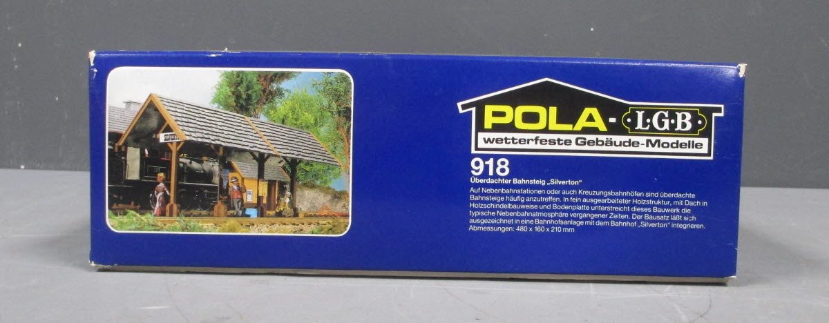 Pola 918 G Scale "Silverton" Covered Platform