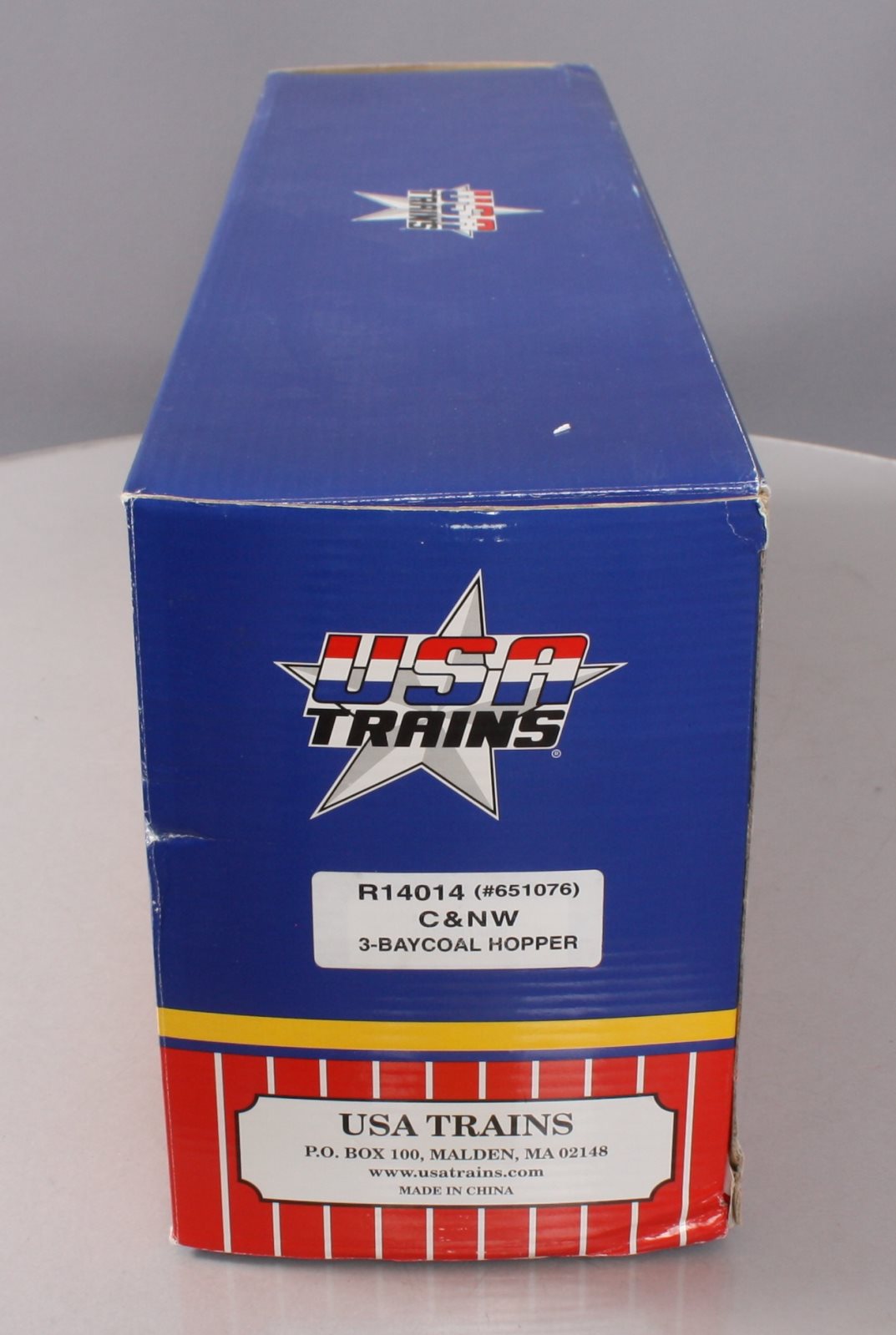 USA Trains R14014 G C&NW 70-Ton 3-Bay Coal Hopper with Coal Load #651074