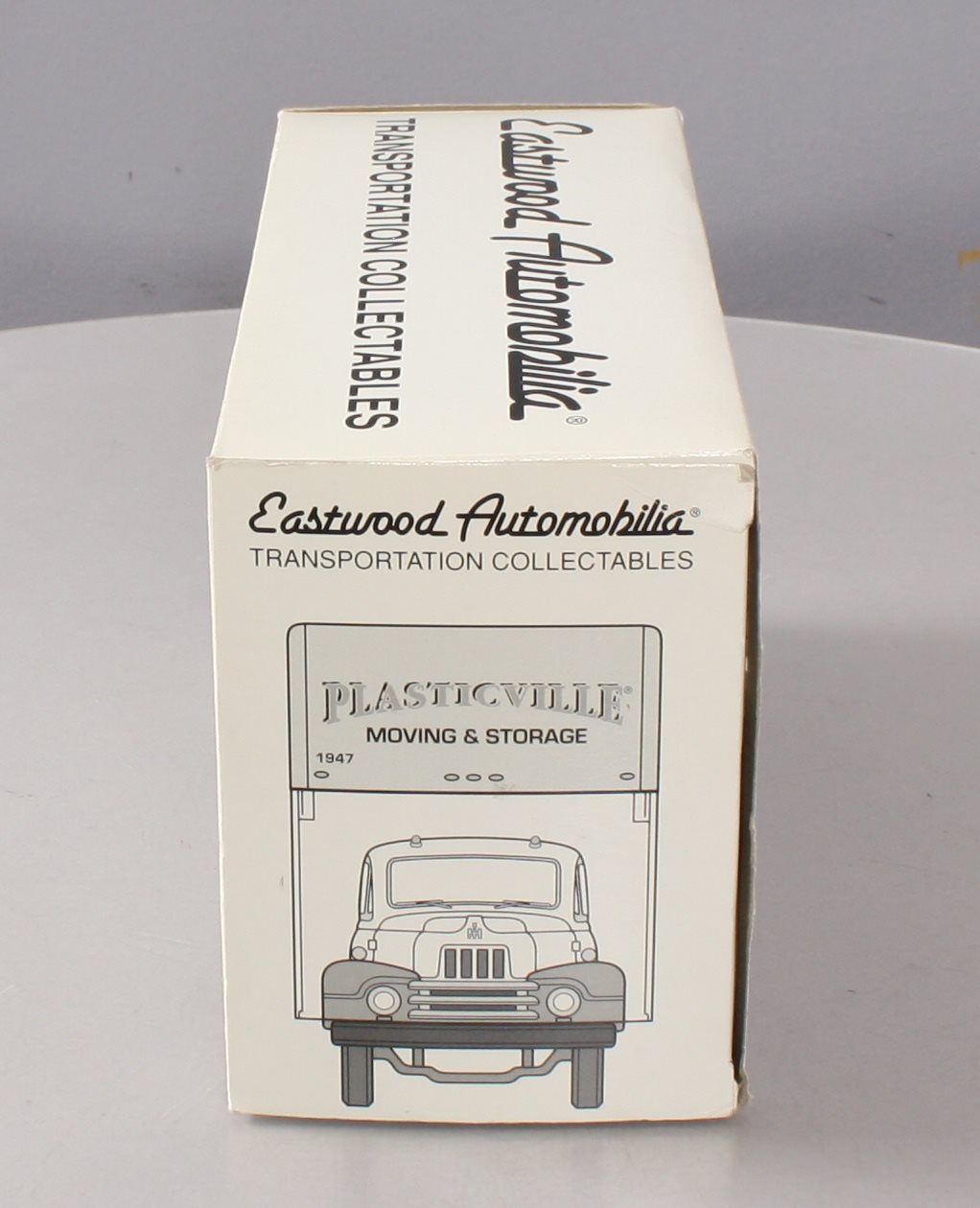 Eastwood Automobilia 19-1671 1:34 Scale Plasticville 1957 International R-200
