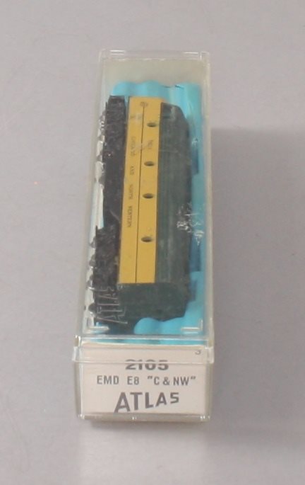 Atlas 2105 N Scale Chicago & North Western EMD E8 Diesel Locomotive #5021A