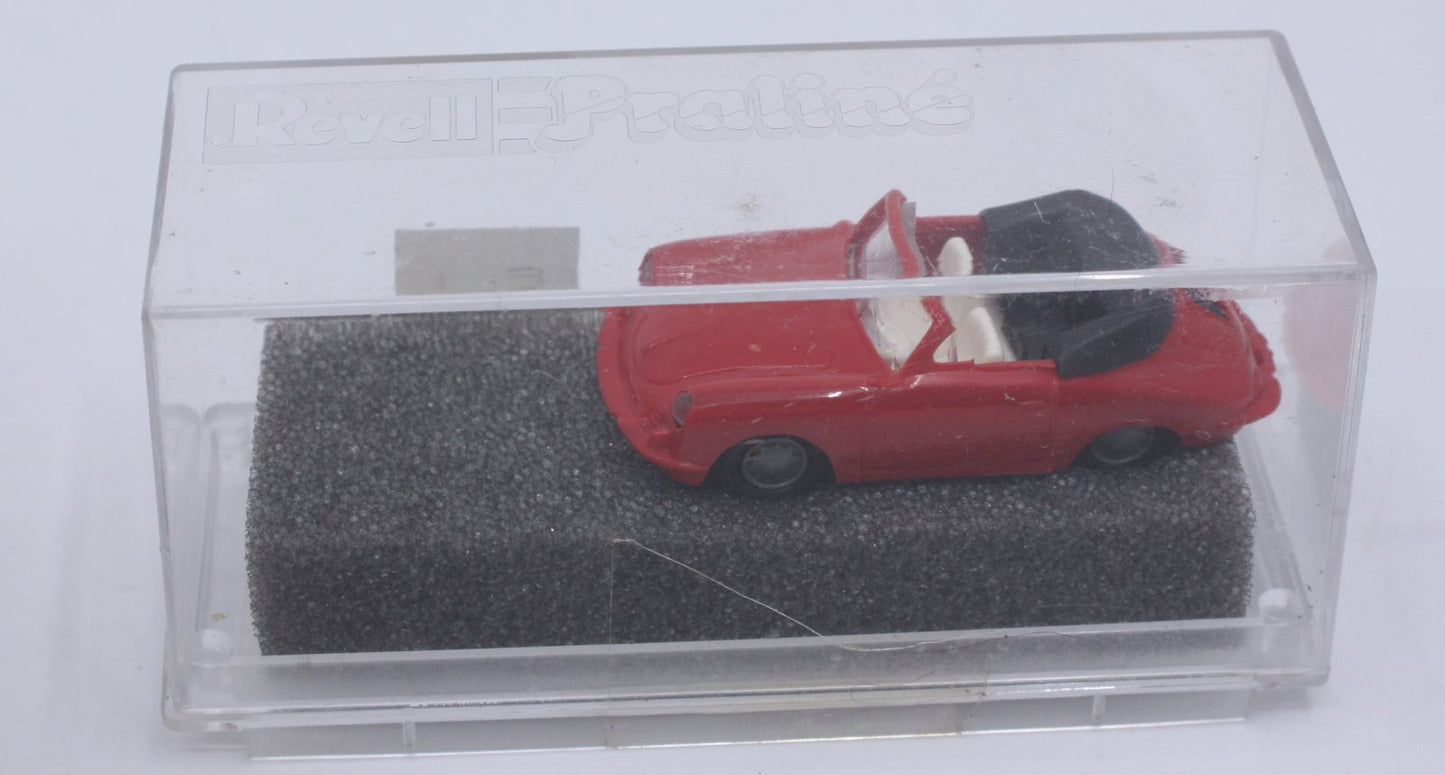 Praline 81602 HO Red Convertiable Porsche Cabrio off.