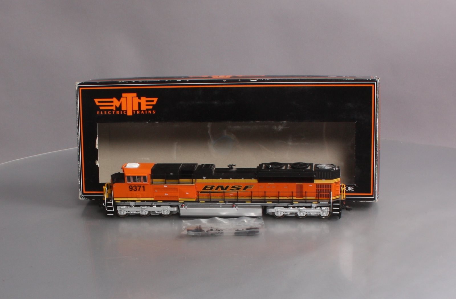 MTH 80-2003-1 Burlington Northern Santa Fe HO SD70ACe Diesel