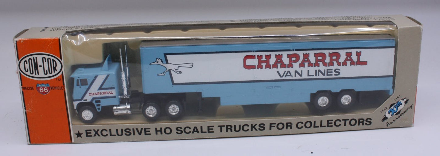 Con-Cor 0004-001062 HO Chaparral Generic Freightliner Tractor Moving Van Trailer