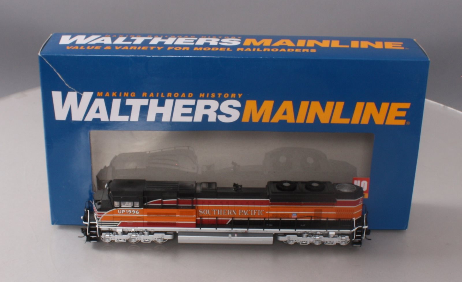 Walthers 910-9823 HO UP EMD SD70ACe Diesel Locomotive - Standard