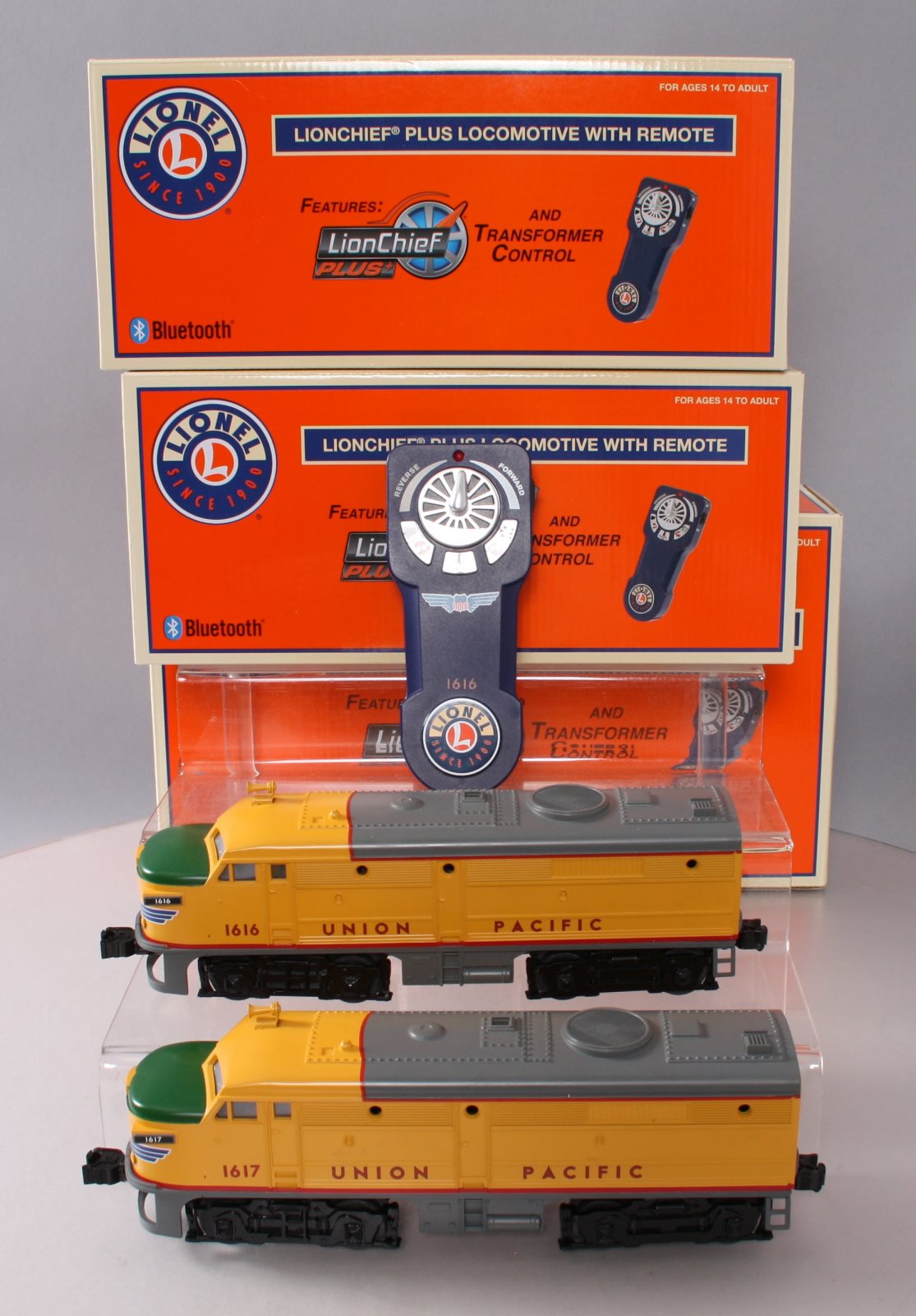 Lionel 6-84422 Union Pacific Lionchief Plus AA O Gauge Diesel Train Set