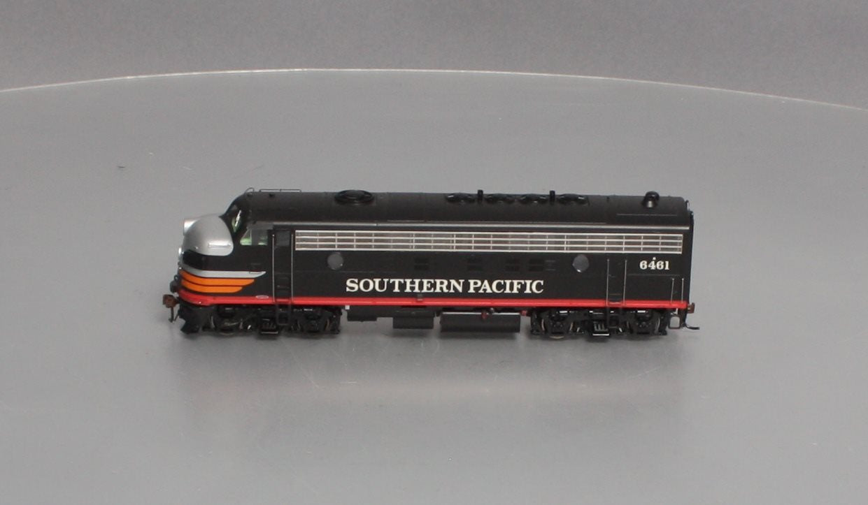 Athearn G22601 HO Southern Pacific FP7 Diesel Passenger w/DCC & Sound #6461
