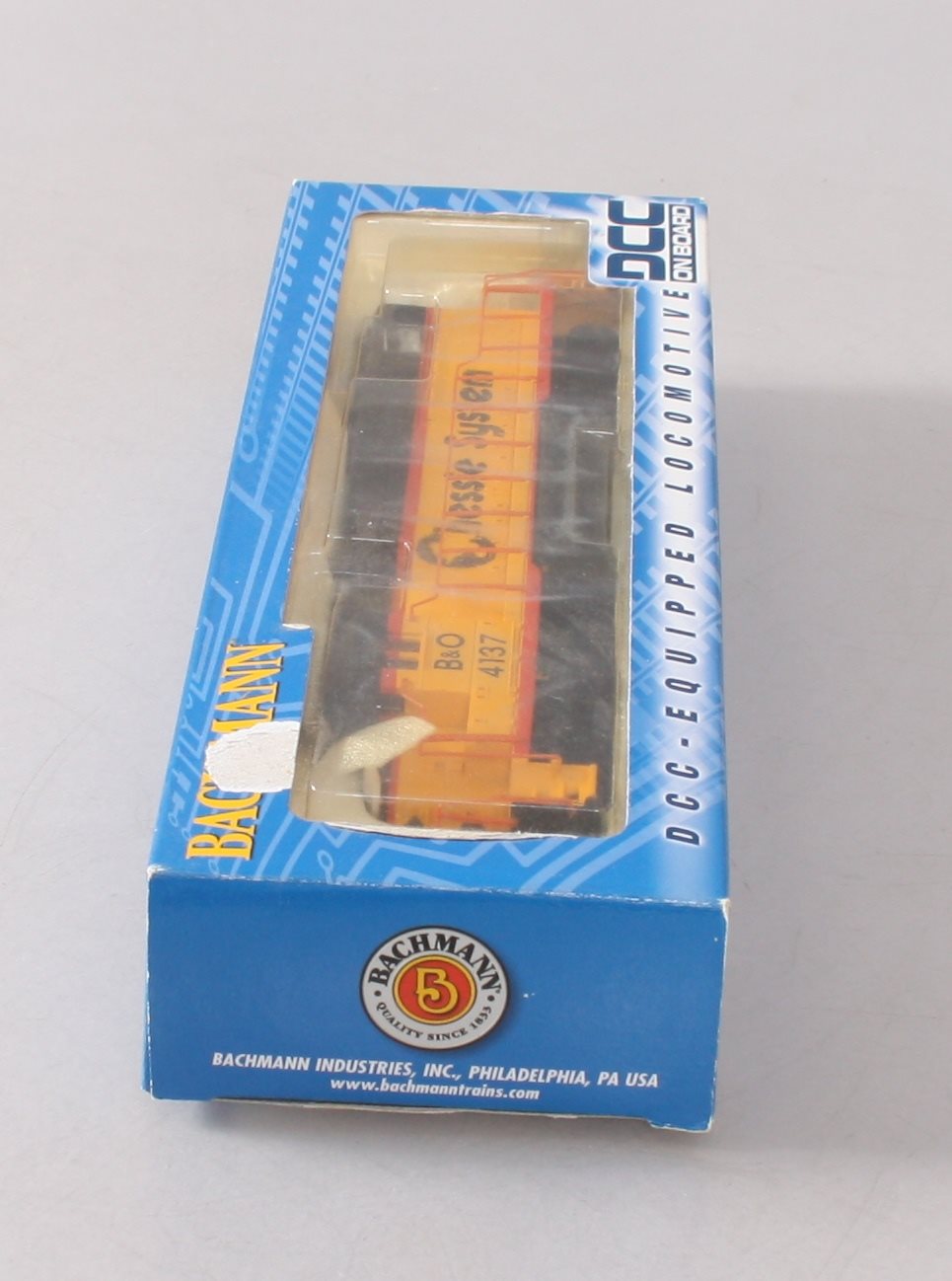 Bachmann 60309 HO Chessie EMD GP40 Diesel Locomotive w/DCC #4137