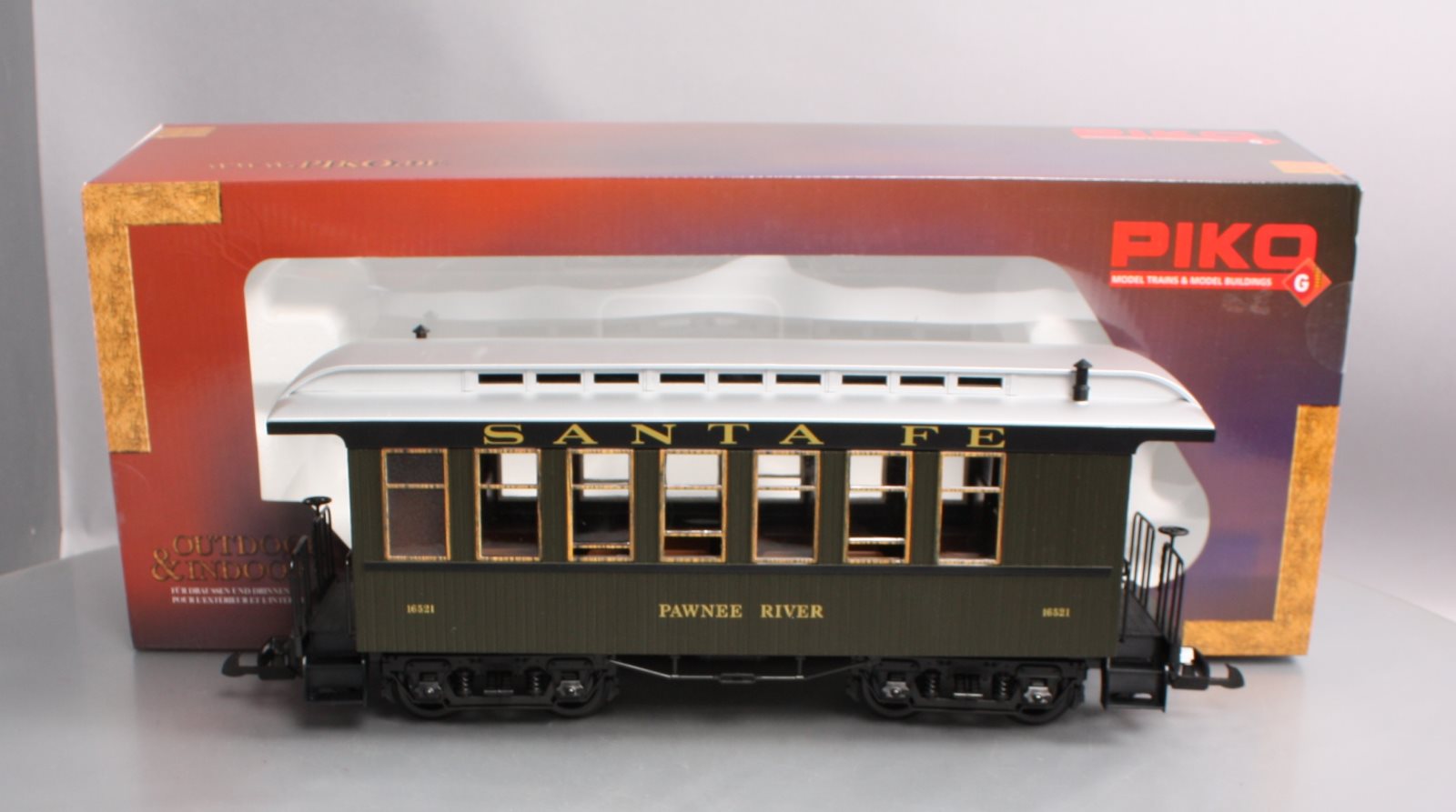 Piko 38628-2 G Scale Santa Fe 
