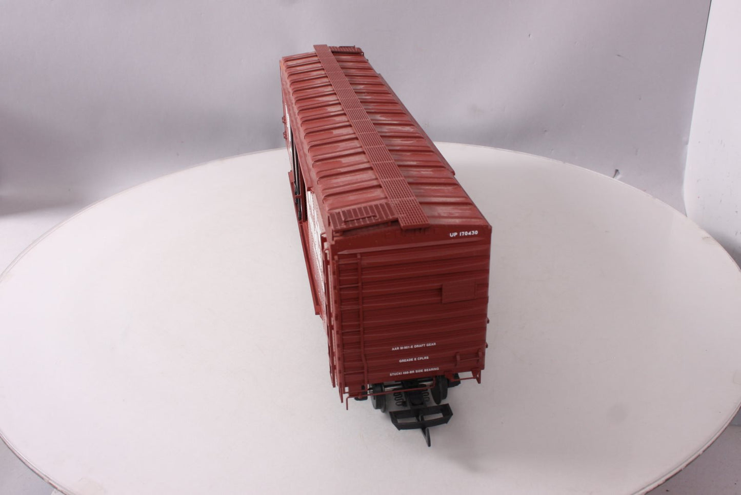 USA Trains R19329C G Gauge Union Pacific 50' Steel Boxcar #170432