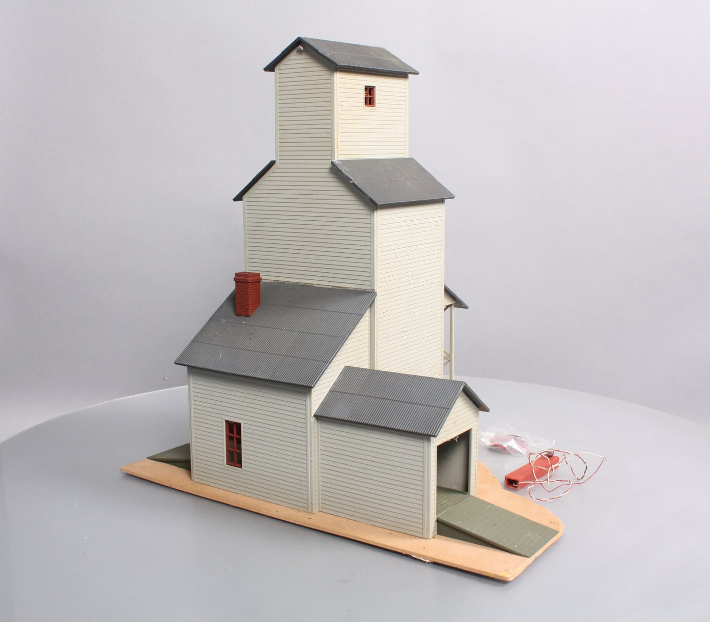Lionel 6-81628 O Grain Elevator
