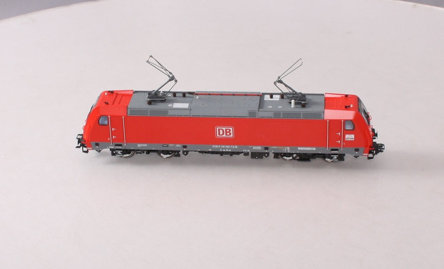 Marklin 37465 HO DB AG Bombardier Traxx Class 146.2 Electric Locomotive
