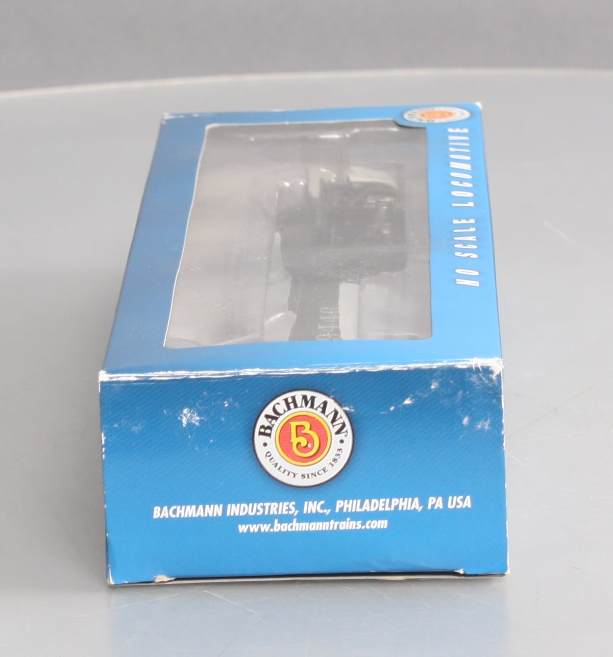 Bachmann 51704 HO Santa Fe Alco 2-6-0 Steam Locomotive & Tender #9446