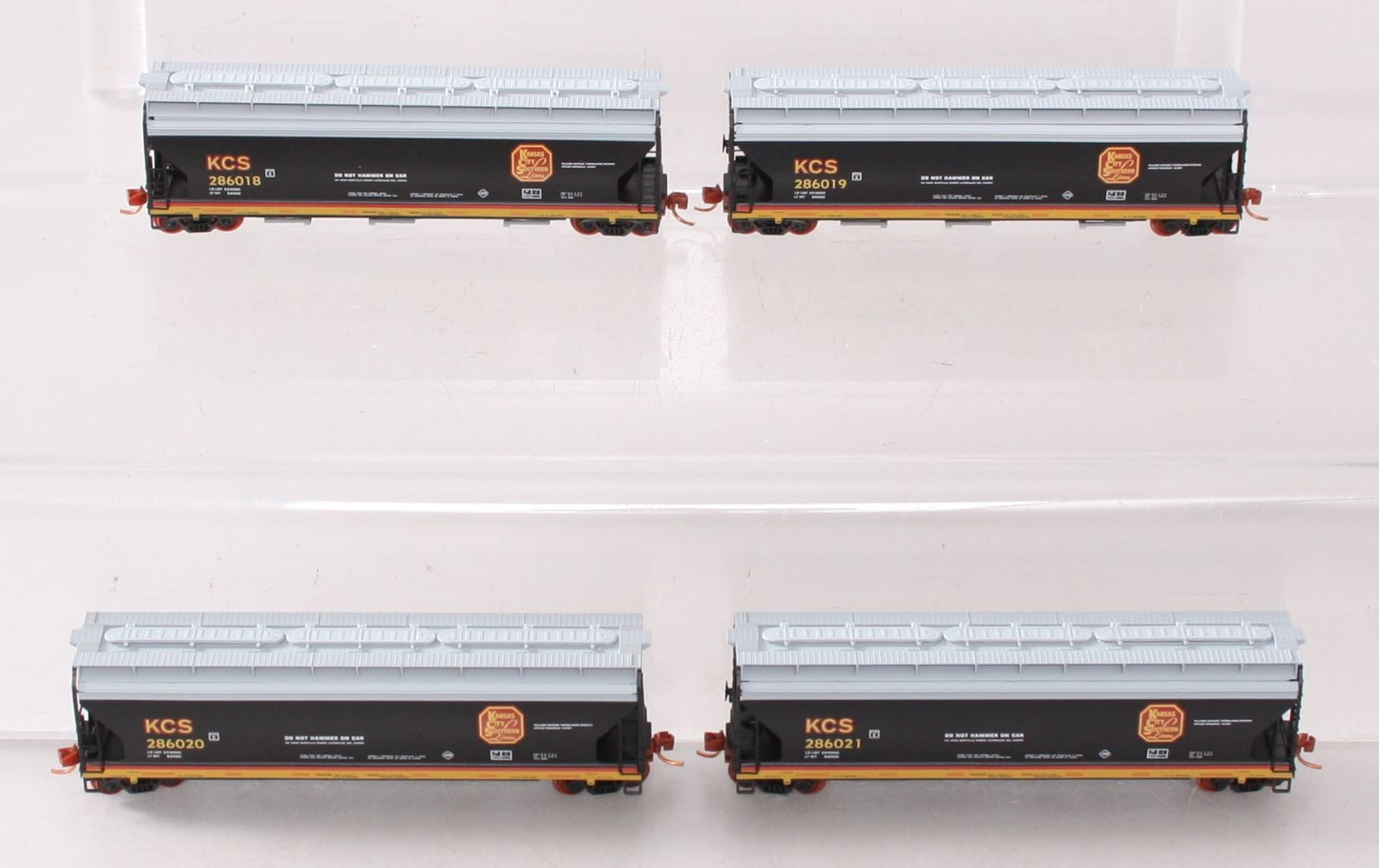 Micro-Trains 99300023 N KCS 3 Bay Covered Hopper w/Elongated Hatches Runner Pack