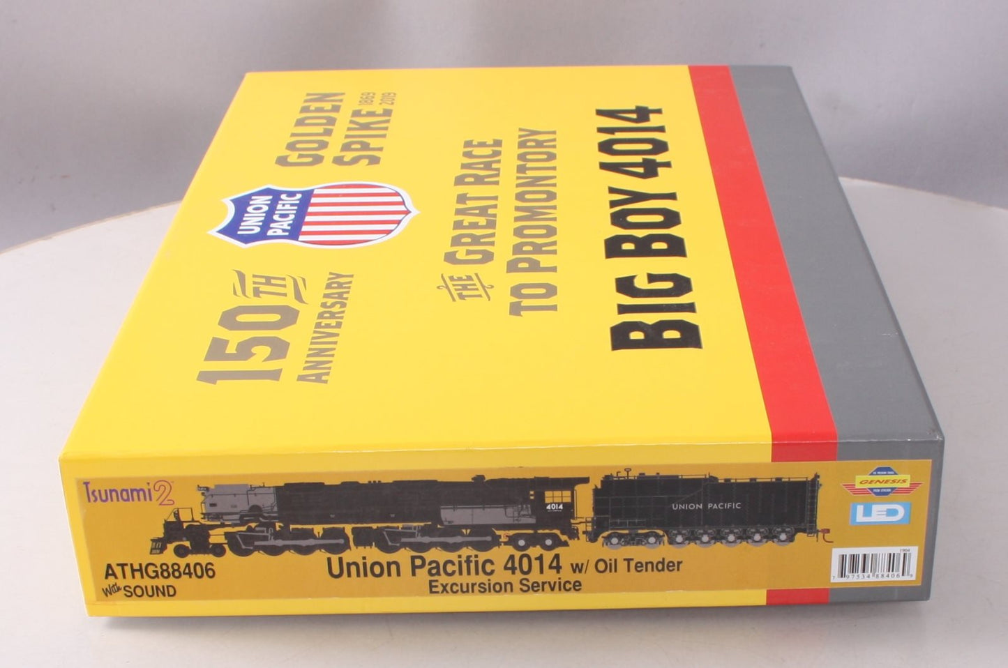 Athearn G88406 HO UP 4-8-8-4 Steam Locomotive and Oil Tender w/ Sound #4014