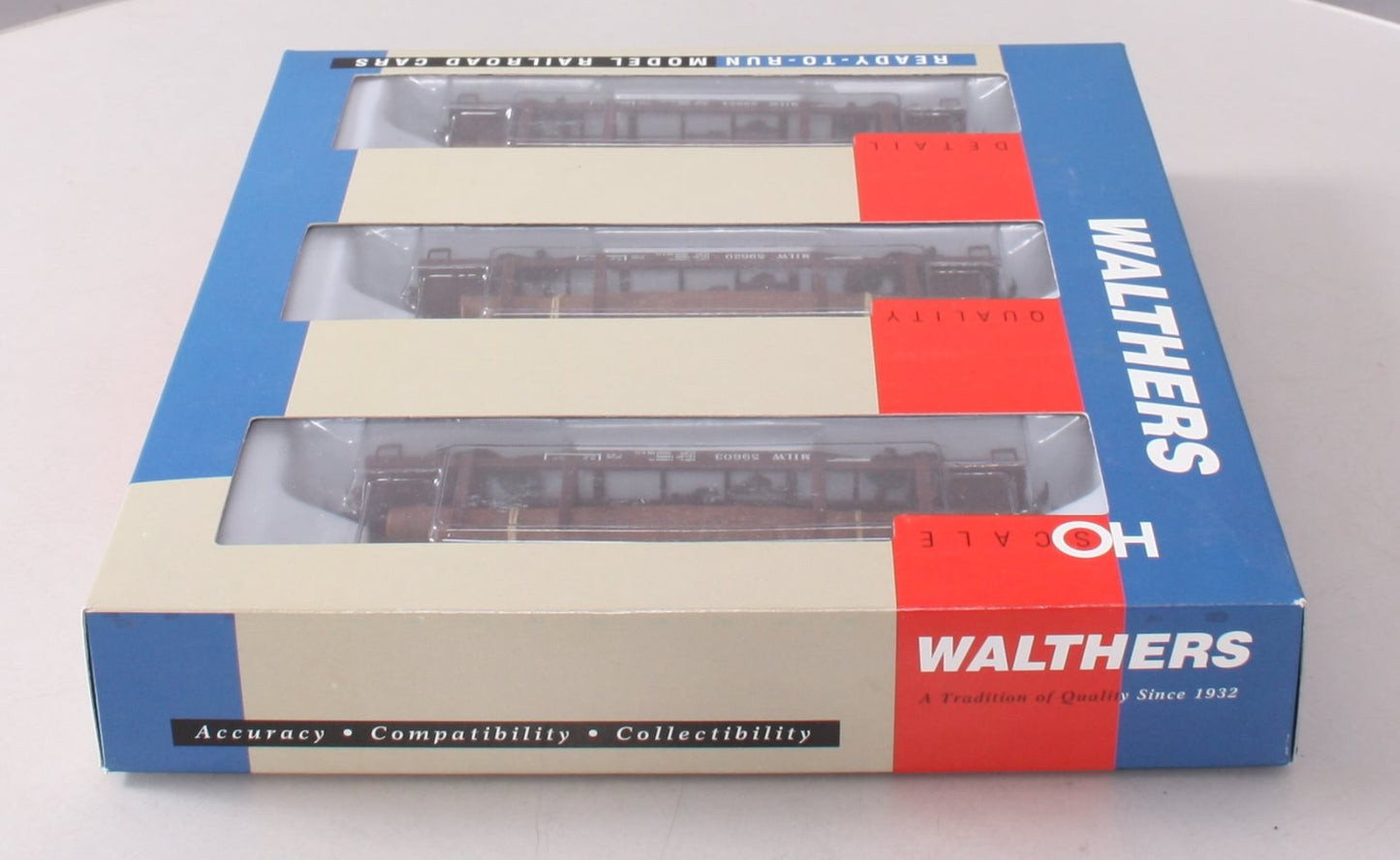 Walthers 932-34001 HO Scale Milwaukee Road 45' Logging Cars (Set of 3)