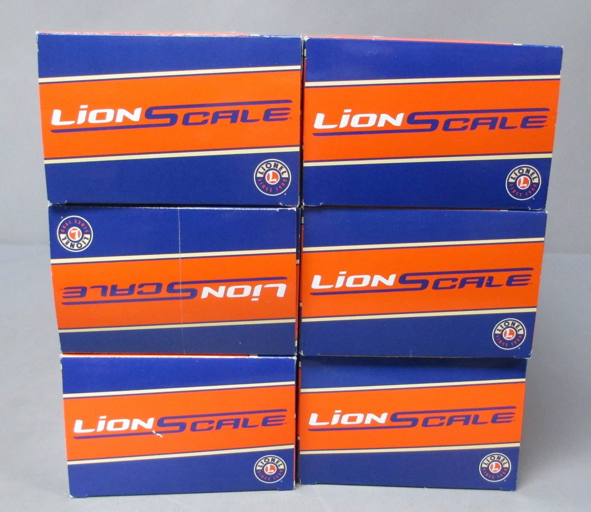 Lionel 3-18030 O Pere Marquette AC-2 Covered Hopper (Pack of 6)